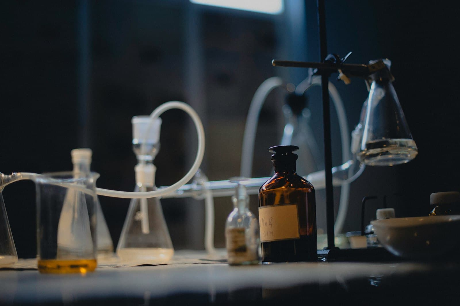 The NoxLab bench after dark
